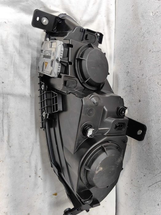 Оригинален НОВ фар Фиат Крома  Fiat Croma Xenon