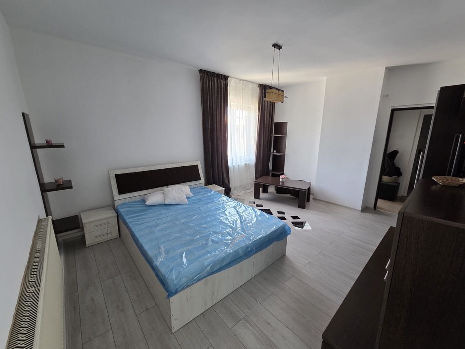 Garsoniera de inchiriat zona Filarmonica