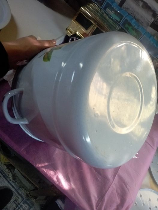 Продам мантоварка эмалированую