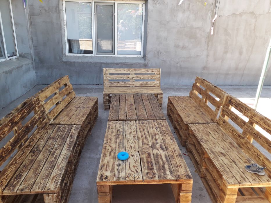 Мебель из Поддонов