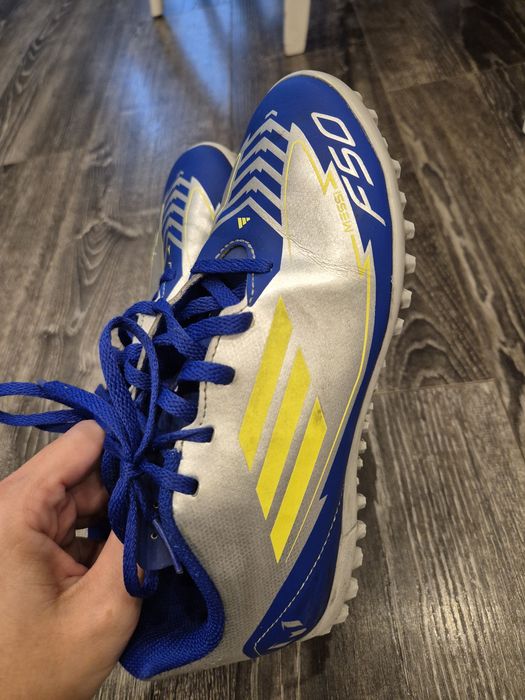 Детски футболни стоножки