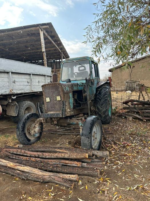 Продам трактор и пресс на ходу
