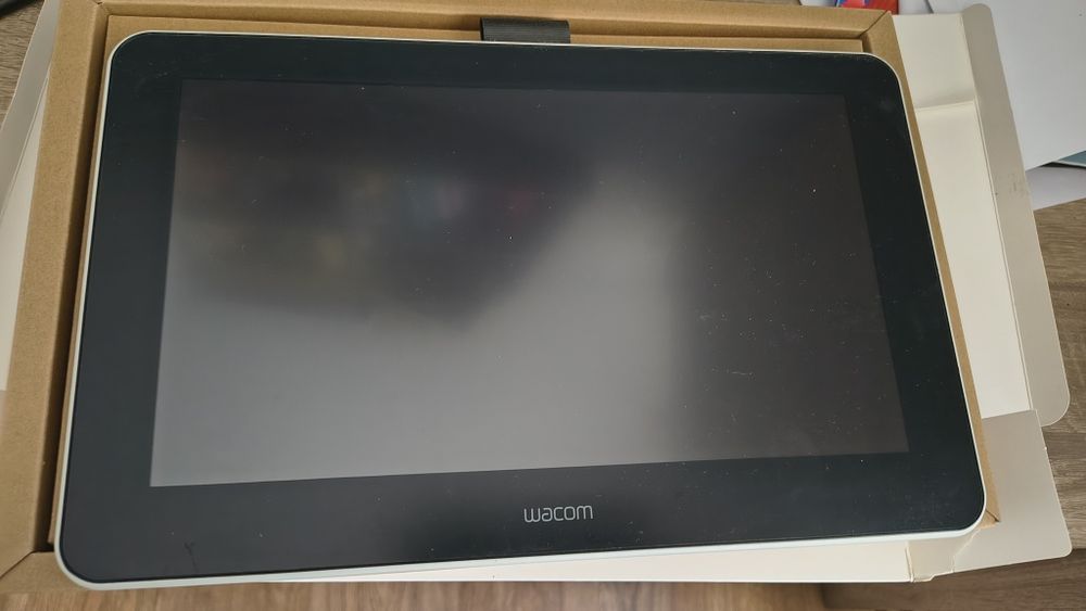 Графичен таблет Wacom one touch 13