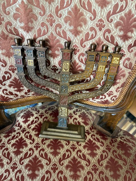 стар еврейски бронзов свещник менора