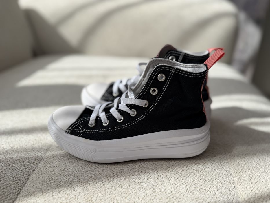 Bascheti Converse
