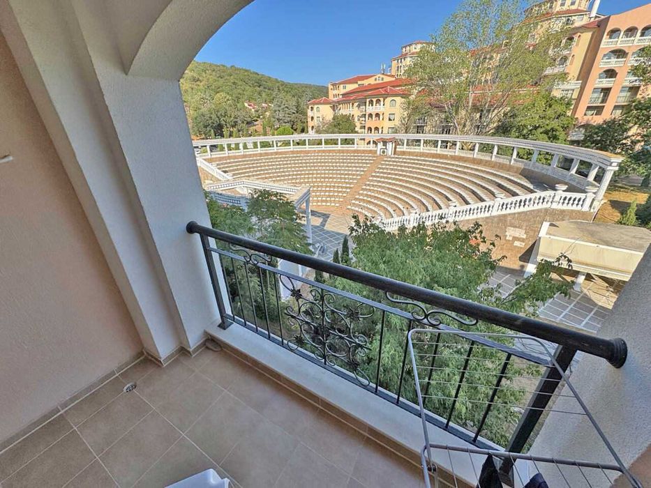 Едностаен апартамент в к-с „Вила Астория 3“, Елените