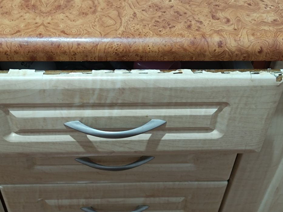 Срочно продается кухонная мебель