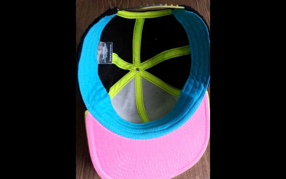 Продавам шапка Nintendo