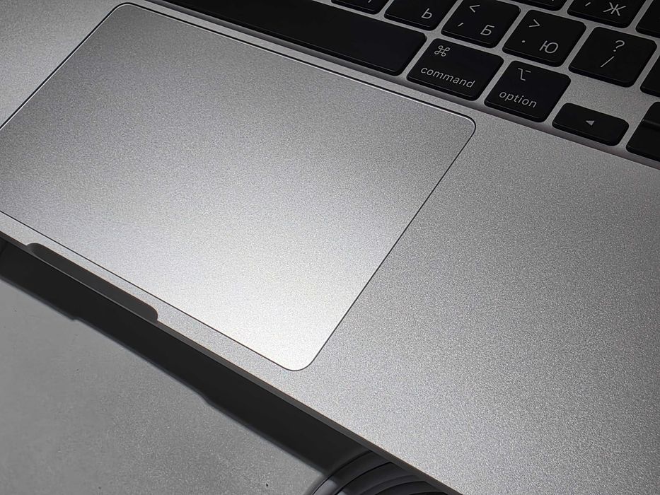 Macbook Pro 13 M1 16GB / 1TB Custom Version