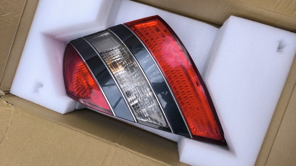 Задни стопове за Мерцедес w221