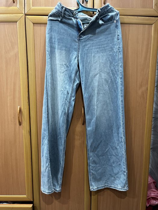 Не дорого, одежда не выше 7к