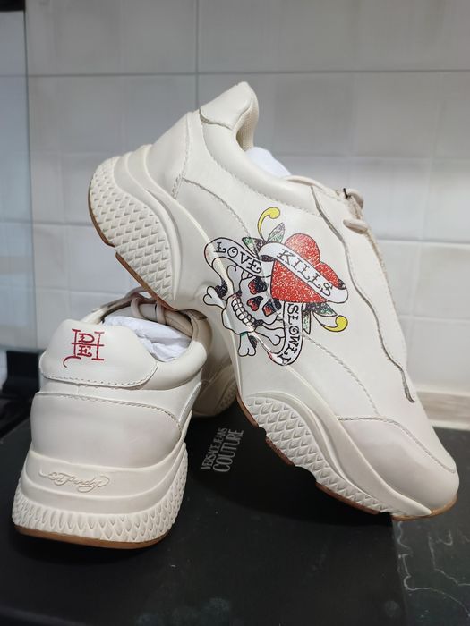 Vând adidas originali din piele ED HARDY nr.43