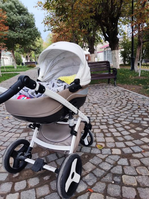 Продаю коляску .