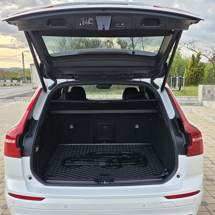 VOLVO XC60 2020 — imagine 5