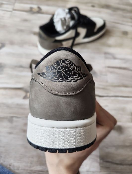 *PROMOTIE* Jordan 1 Low OG Mocha, marimea 42