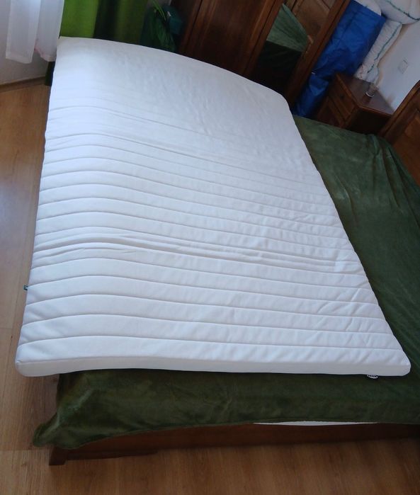 Продавам 2 бр. топ матраци 140/200 закупени от IKEA