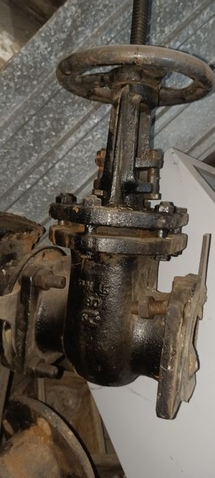 Прод задвижки чугунные 80