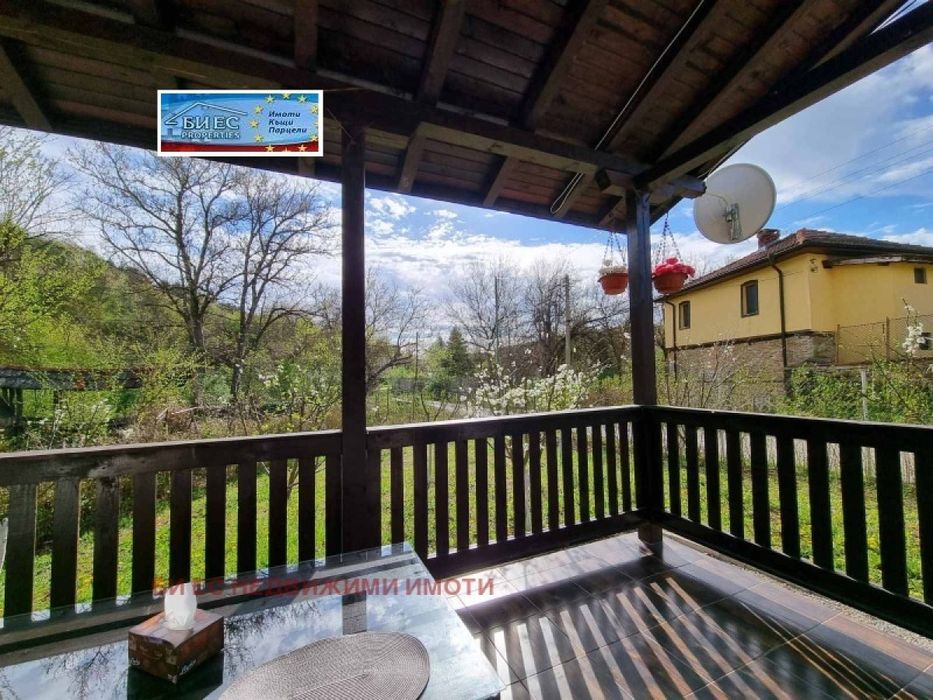 Продажба Къща гр. Угърчин - с. Сопот 90m²