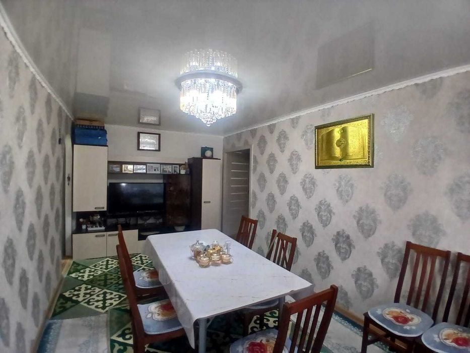3х ком .квартира Парковая 60