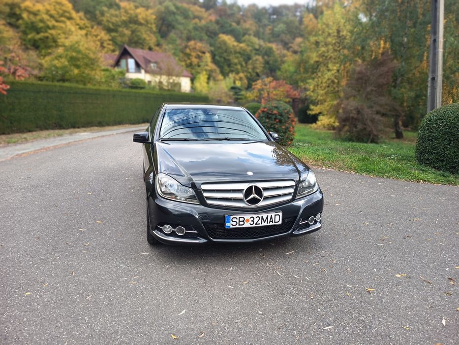 Mercedes-Benz C200 W204 Avantgarde | 1.8 Benzină | 184 CP | 2011