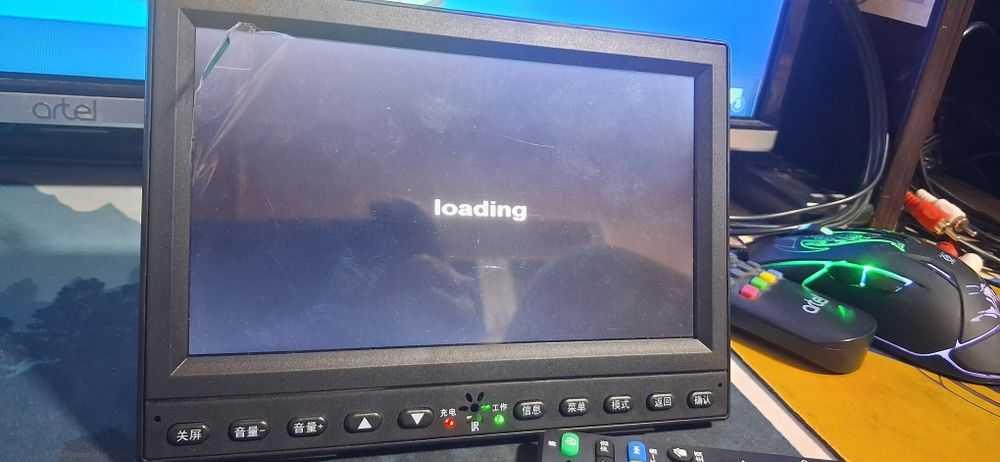 Портотивний мини телевизор с вайфай