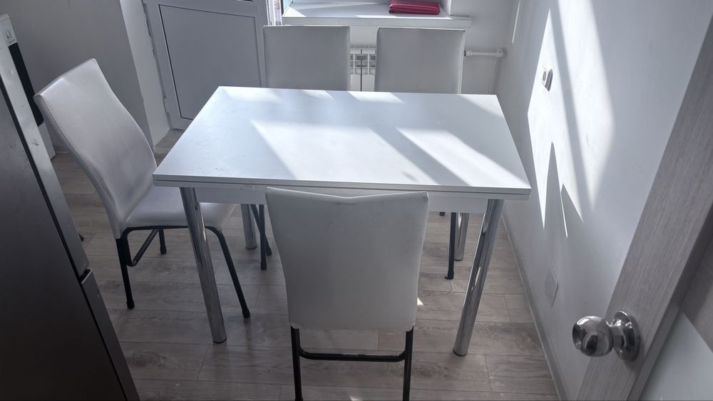 стол со стулями