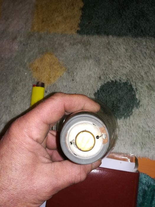 Bec clasic cu filament ,vechi