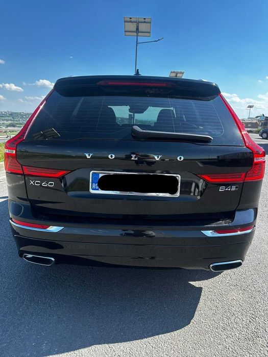 Volvo XC60 - INSCRIPTION-B4 diesel Mild-hybrid-2020-AWD-CUTIE AUTOMATĂ