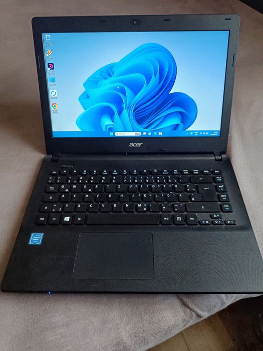 Laptop Acer ES1-431