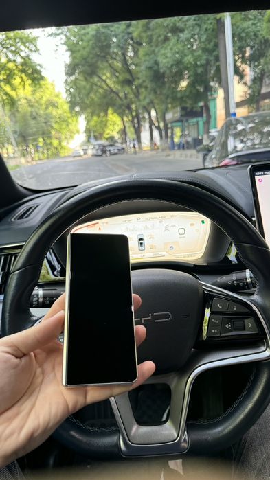 Продаётся Galaxy Z Fold 5 , 12/512. sim + esim идеальное состояние