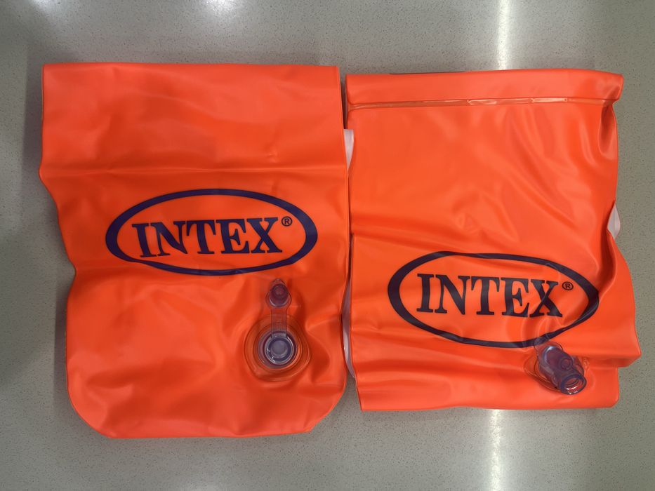 Нарукавники для плавания