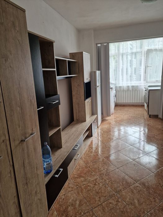 Proprietar închiriez garsoniera