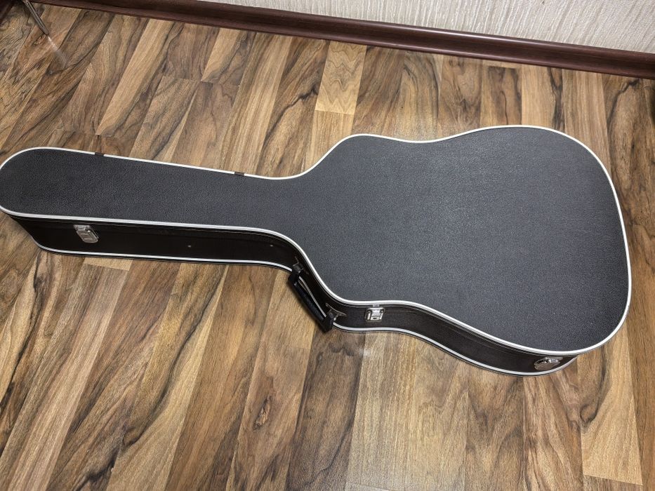 Электроакустическая гитара Япония