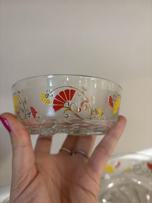 Сервиз шарени купи