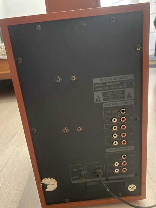 Serioux SBhT5100C Soundbar + субуфер + 1 тонколона - в добро състояние - 140W