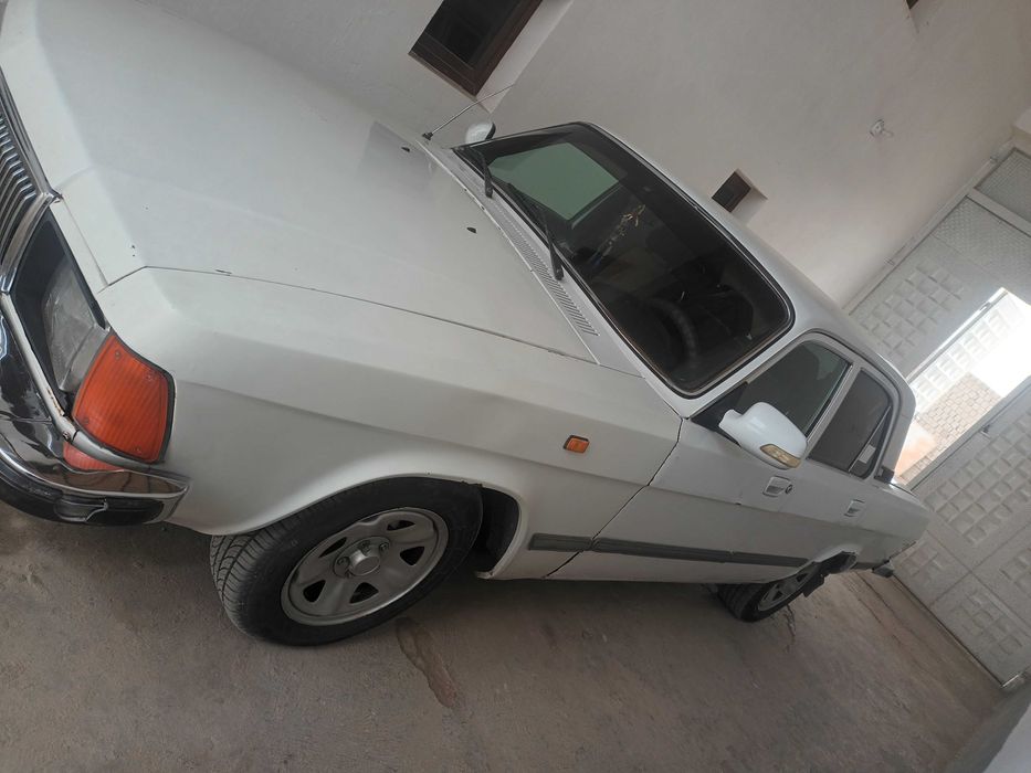 Волга газ 3102  сотилади