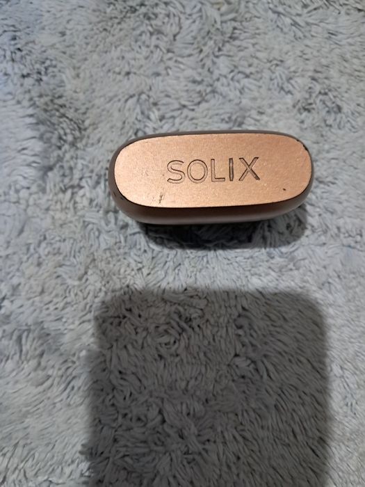 Vând casti prin Bluetooth