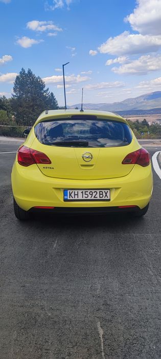 Opel Astra J 1.4 АГУ
