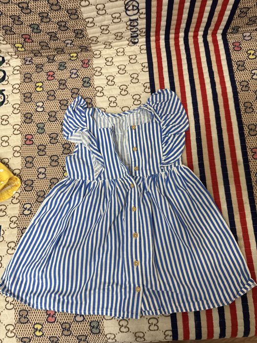 Каждая по 500 тг