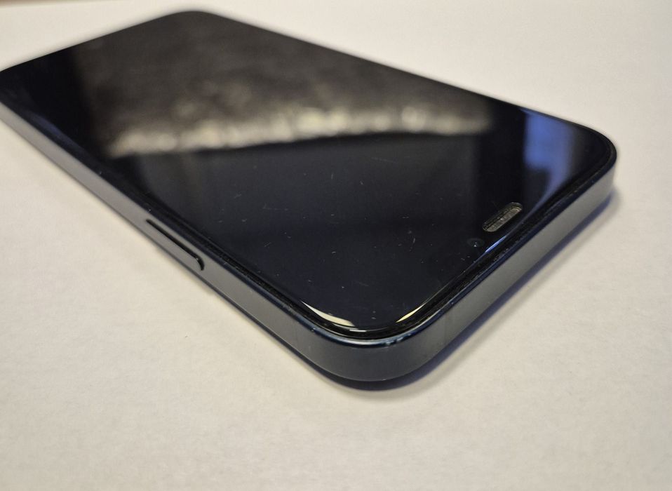 iPhone 12  64Gb  EAmanet