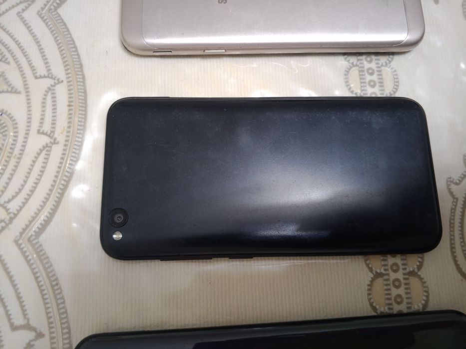 Telefonla sotiladi Redmi 5+ Redmi 4 Samsung Galaxy A50 Samsung J3 2017