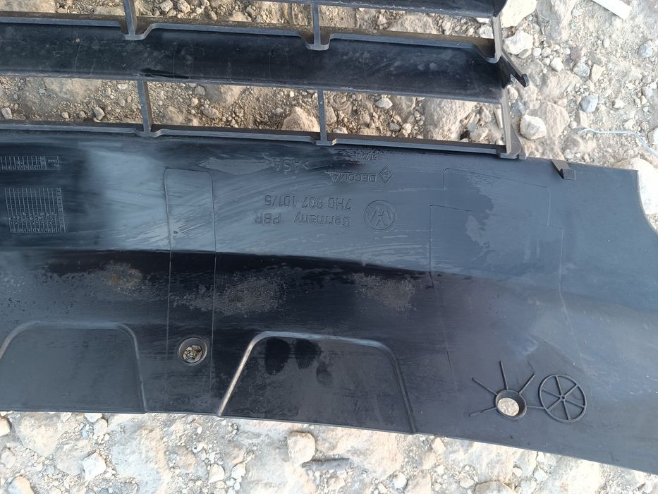 Решетка предна броня за VW Транспортер T5 до 2008