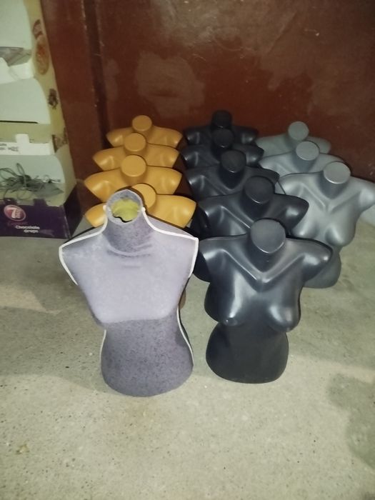 Дамски маникени .