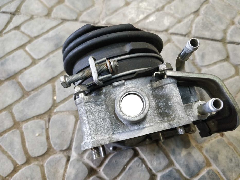 Дросельная заслонка 2GR-FE