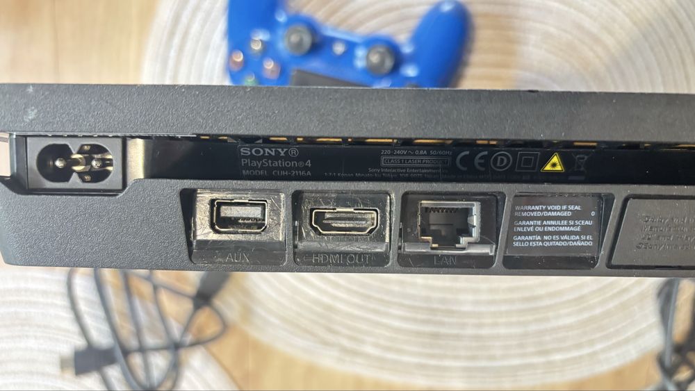 PlayStation 4 Slim (CUH-2216A) 500GB