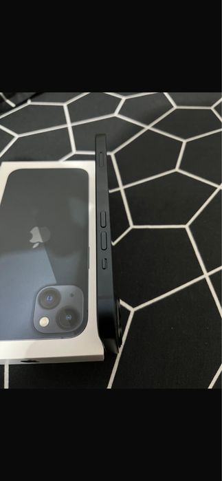 Iphone 13 full box foarte ingrijit
