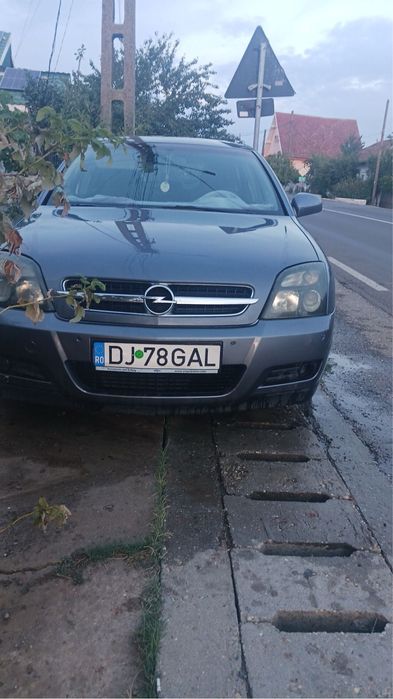 Vând opel vectra