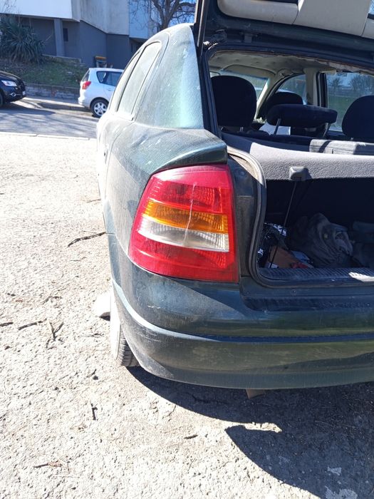 Продавам стопове за Опел Астра Г