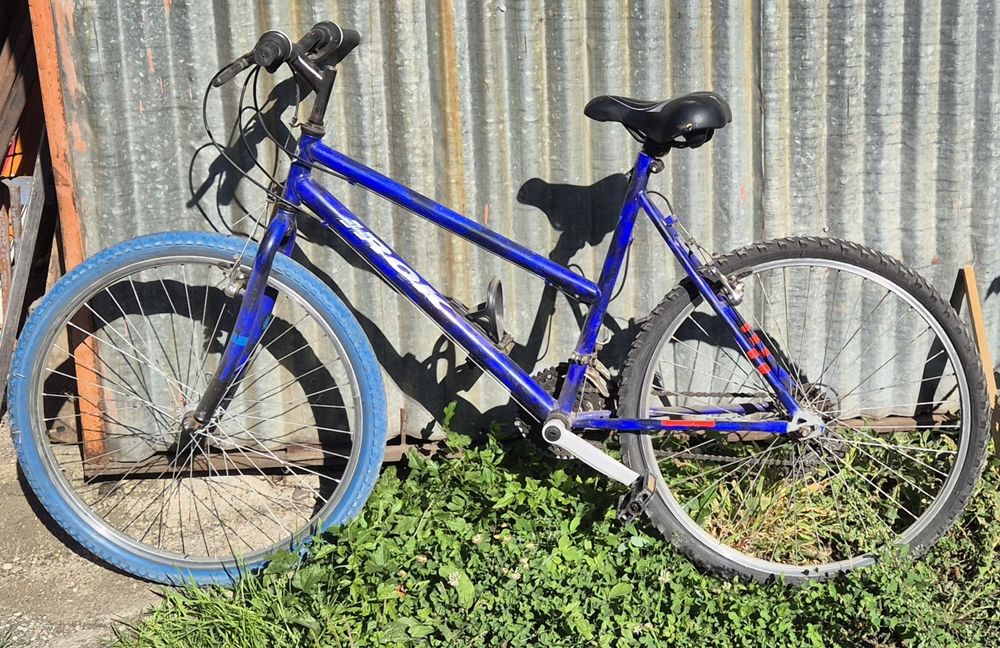 Vând bicicleta dama