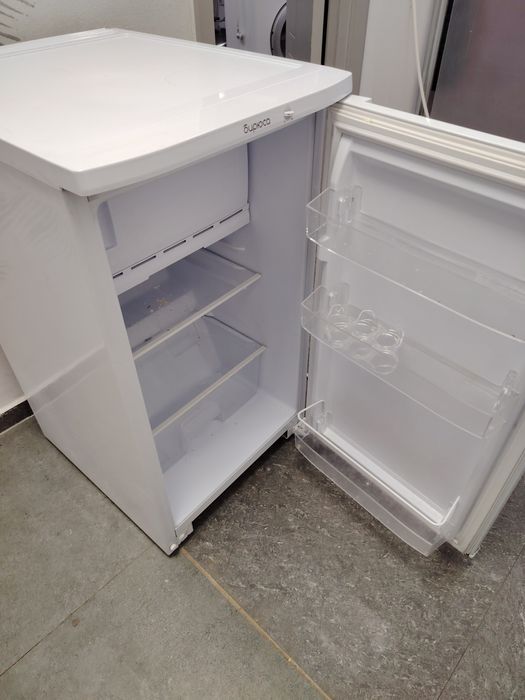 Продам холодильник не большой